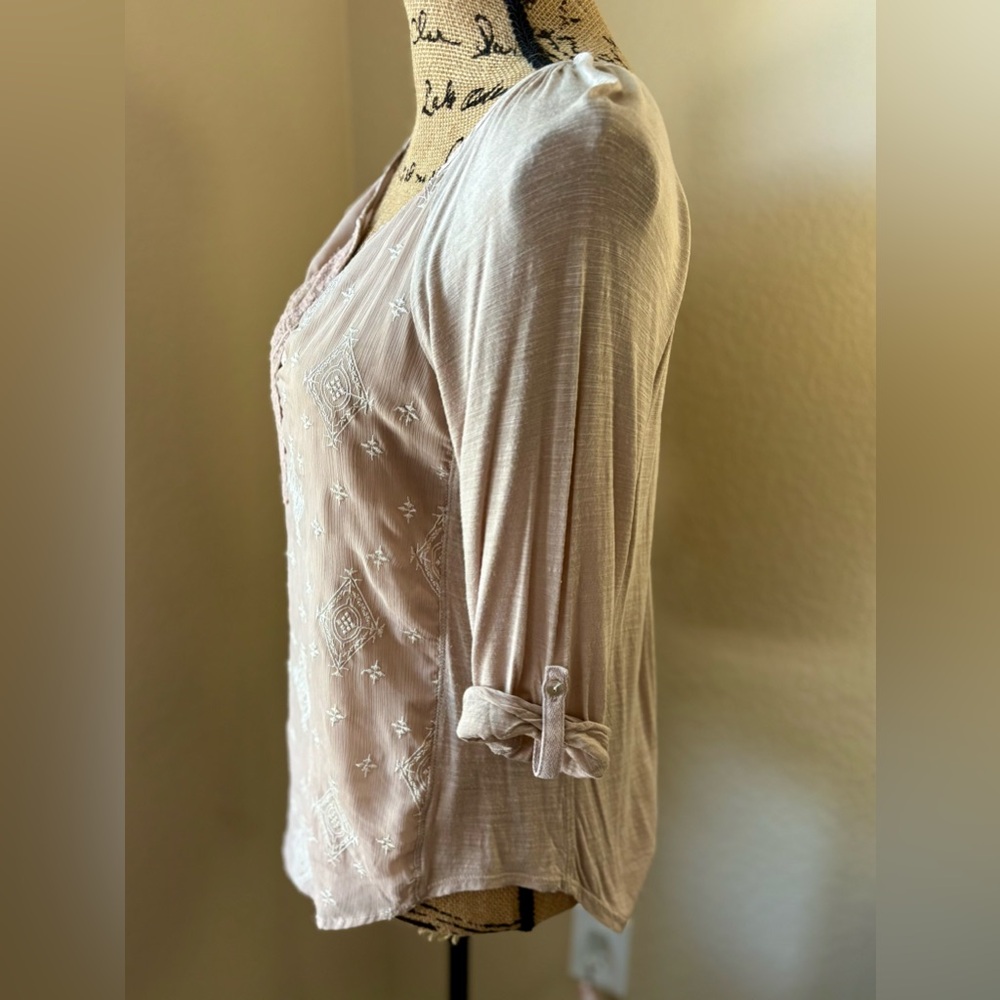 ANTHRO / TINY : Blush/Tan Stitch Henley Blouse - Picture 6 of 10